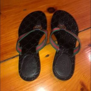 Gucci thong sandals